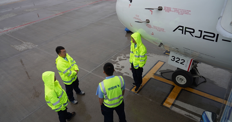 3. 現場(chǎng)支援團隊.jpg